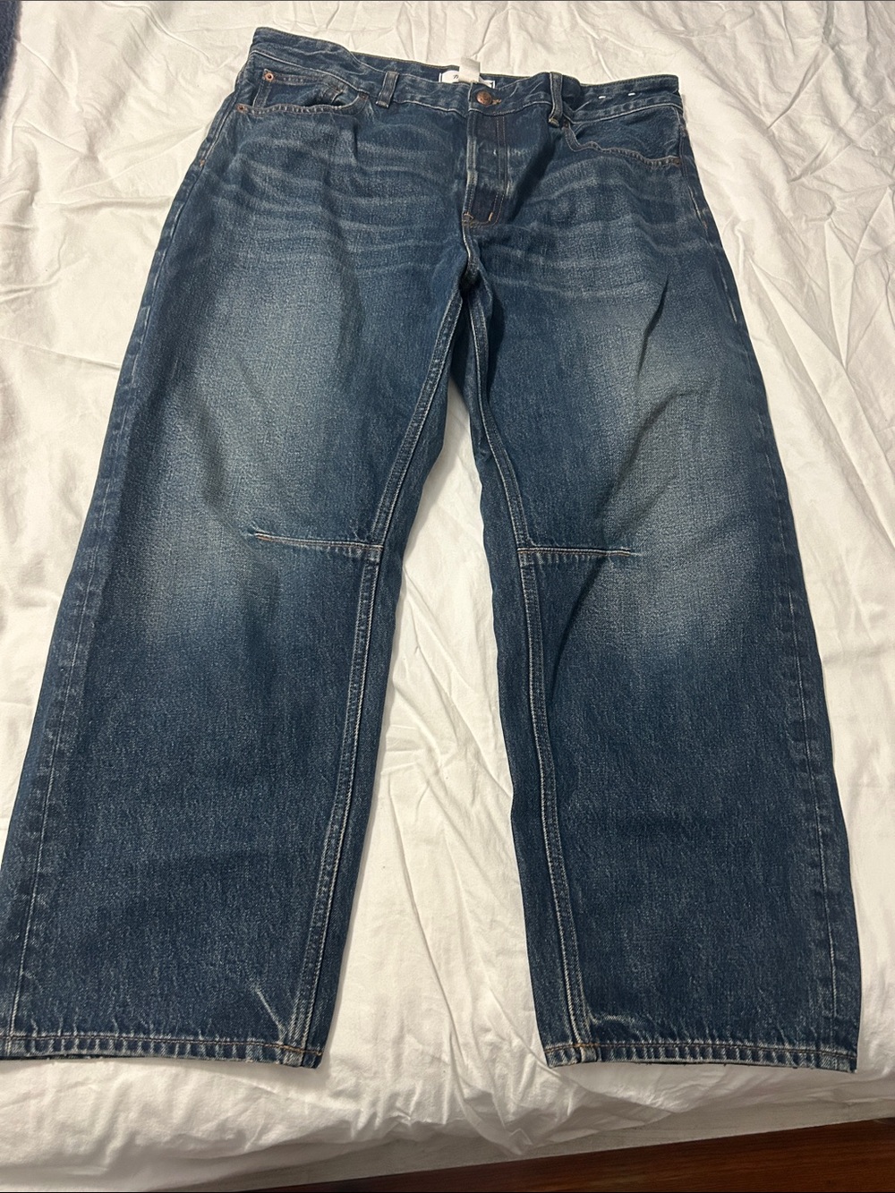 Madewell the Darted barrel-leg Jean